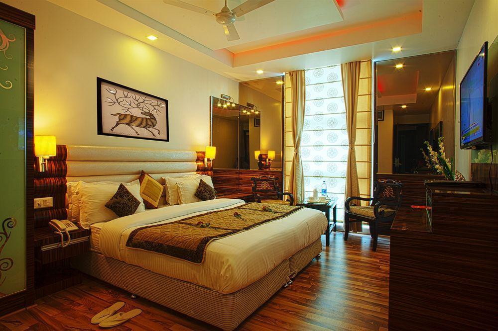 Hotel Delhi 55 -City Center Nueva Delhi Exterior foto