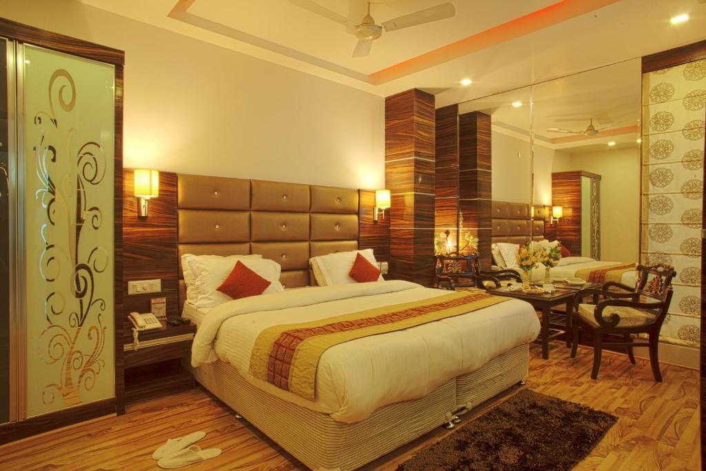 Hotel Delhi 55 -City Center Nueva Delhi Habitación foto