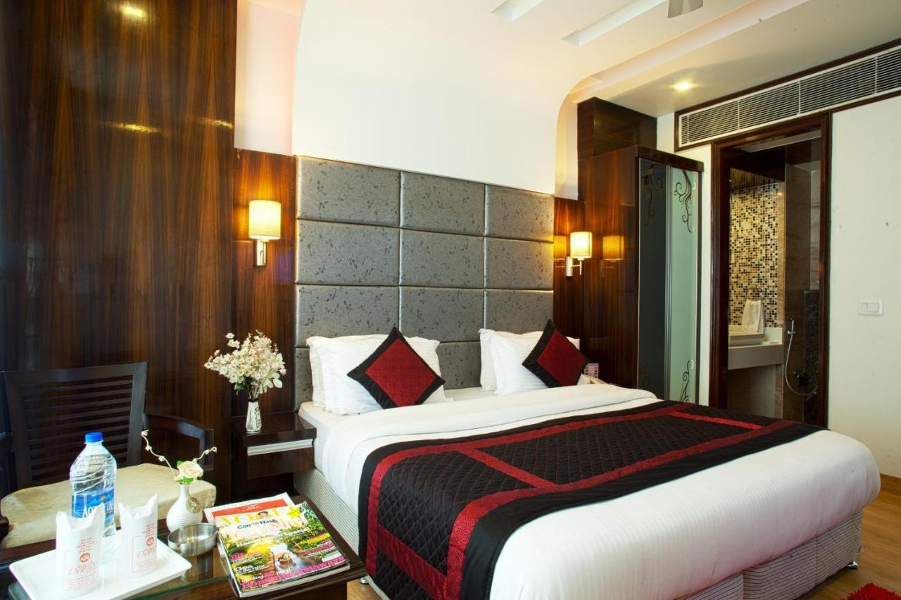 Hotel Delhi 55 -City Center Nueva Delhi Exterior foto